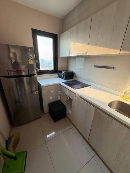 Life Asoke, Bangkok, Asoke-Dindang Road, Bang Kapi, Huai Khwang, Bangkok, 2 Bedrooms, 55 sqm, Condo For Rent, by Getsarin Aron, 500582181 - DDproperty.com