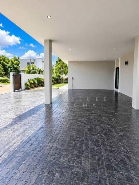 A house for rent near Kad Farang, Chiang Mai Rental Price: 89,000 THB / month Property ID No.14H1150, chiang-mai, Ban Waen, Hang Dong, Chiang Mai, 4 Bedrooms, 240 sqm, Single Detached House For Rent, by Baandeedee Chiangmai, 500582188 - DDproperty.com