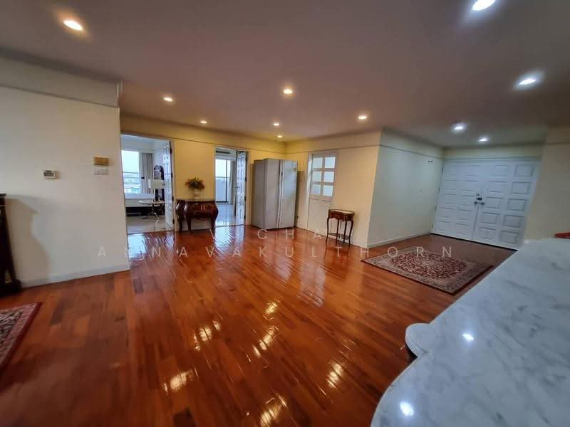 Floraville Condominium, Bangkok, 51 Pattanakarn, Suan Luang, Suan Luang, Bangkok, 2 Bedrooms, 122 sqm, Condo For Rent, by Vichai Annavakulthorn, 500582194 - DDproperty.com