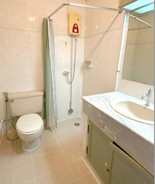Thana Tower, Bangkok, Charan Sanit Wong, Bang Yi Khan, Bang Phlat, Bangkok, 2 Bedrooms, 84 sqm, Condo For Rent, by Getsarin Aron, 500582199 - DDproperty.com