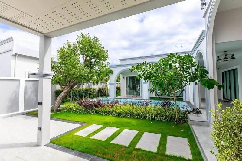 4-BR Villa, Chon Buri (Pattaya), Nong Pru, Bang Lamung (Pattaya), Chon Buri (Pattaya), 4 Bedrooms, 420 sqm, Villa For Sale, by Siwanon Gosachan, 500582224 - DDproperty.com
