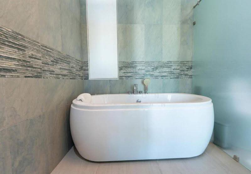 The Sanctuary Wongamat, chon-buri, Soi Pattaya - Naklua 12, Na Kloe, Bang Lamung (Pattaya), Chon Buri (Pattaya), 2 Bedrooms, 140 sqm, Condo For Sale, by Siwanon Gosachan, 500582295 - DDproperty.com