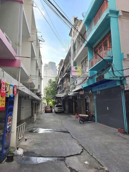 3-BR Townhouse, bangkok, Khong Tan, Khlong Toei, Bangkok, 3 Bedrooms, 175 sqm, Townhouse For Sale, by Napatsawan Tamjorhor, 500582362 - DDproperty.com