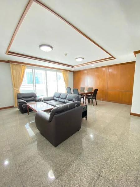 SCC Residence, Bangkok, 42/3 Soi Sukhumvit 31, Khlong Tan Nua, Watthana, Bangkok, 3 Bedrooms, 240 sqm, Apartment For Rent, by Teeranant Chonwisaikajon, 500582435 - DDproperty.com