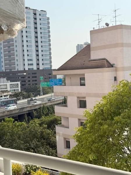 The Executive Regent, bangkok, 2264/3 Nanglinchee Road, Chong Nonsi, Yan Nawa, Bangkok, 1 Bedroom, 69 sqm, Condo For Sale, by Tongchompoo Pattanachaiwongkoon, 500582490 - DDproperty.com