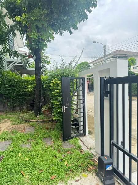 The Plant Estique Pattanakarn 38, bangkok, Soi Pattanakarn 38, Suan Luang, Bangkok, 3 Bedrooms, 180 sqm, Single Detached House For Rent, by Sunitra Sachdev, 500582573 - DDproperty.com