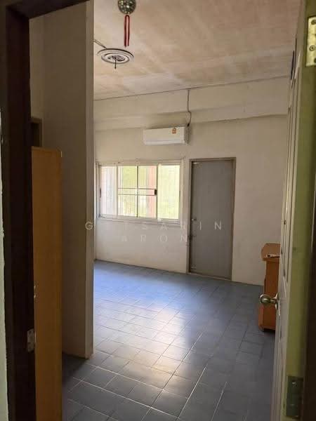 1-BR House, Bangkok, Praborommaharatchawang, Phra Nakhon, Bangkok, 1 Bedroom, 47 sqm, Single Detached House For Rent, by Getsarin Aron, 500582584 - DDproperty.com
