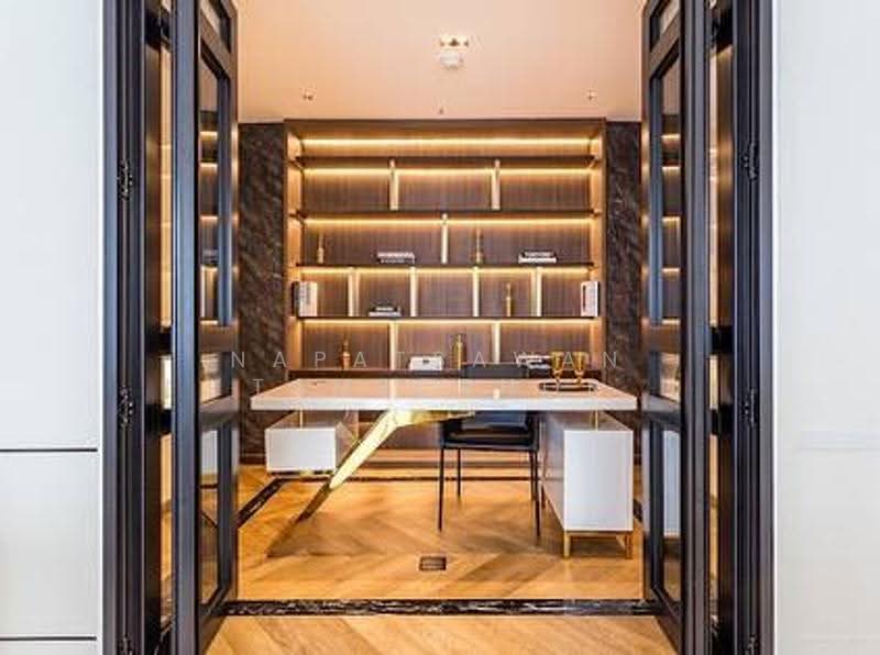 Domus 18, Bangkok, Soi Sukhumvit 18, Khlong Toei, Bangkok, 3 Bedrooms, 167 sqm, Condo For Rent, by Napatsawan Tamjorhor, 500582629 - DDproperty.com