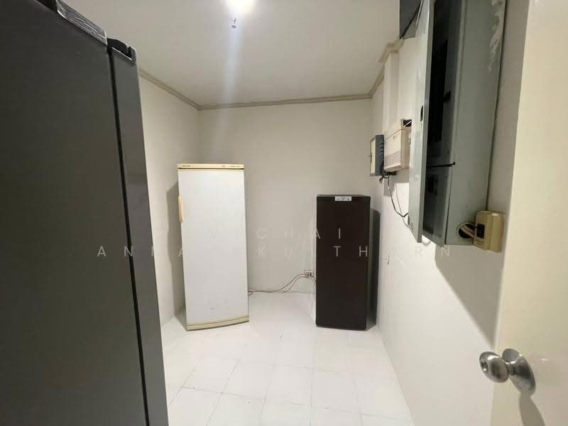 Fairview Tower, Bangkok, 40 Soi Sukhumvit 18, Khlong Toei, Bangkok, 5 Bedrooms, 650 sqm, Condo For Rent, by Vichai  Annavakulthorn, 500582642 - DDproperty.com