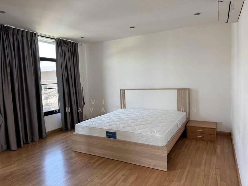 undefined, Bangkok, Wang Thonglang, Bangkok, 3 Bedrooms, 400 sqm, Townhouse For Rent, by Vichai Annavakulthorn, 500582677 - DDproperty.com