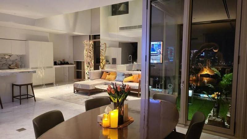 Four Seasons Private Residences : โฟร์ ซีซั่นส์ ไพรเวท เรสสิเด้นซ์, กรุงเทพ, 300 ถนนเจริญกรุง, ยานนาวา, สาทร, กรุงเทพ, 240 ตร.ม., คอนโด ให้เช่า, โดย Vichai Annavakulthorn, 500582743 - DDproperty.com