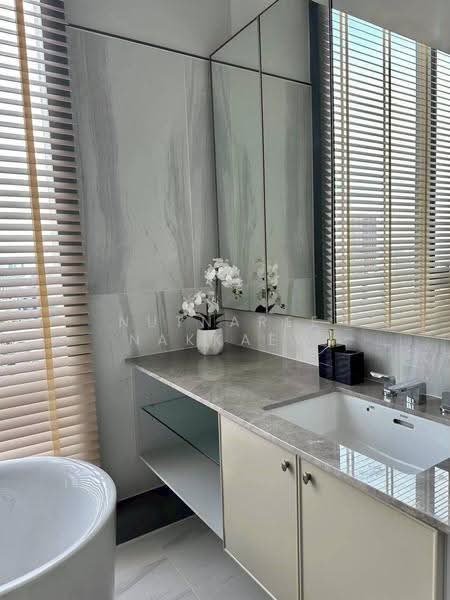 Kraam Sukhumvit 26, Bangkok, 55 Soi Sukhumvit 26 Sukhumvit Road, Khong Tan, Khlong Toei, Bangkok, 2 Bedrooms, 110 sqm, Condo For Rent, by Nutnaree Nakkaew, 500582797 - DDproperty.com