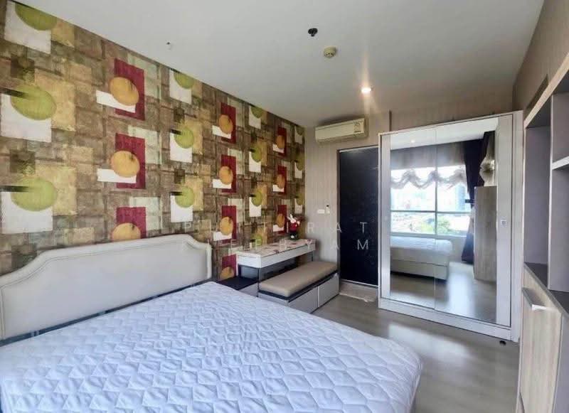 Life Ratchadapisek, Bangkok, 279 Ratchadapisaek Road, Huai Khwang, Bangkok, 2 Bedrooms, 47 sqm, Condo For Rent, by Puttirat Kleebyam, 500582808 - DDproperty.com