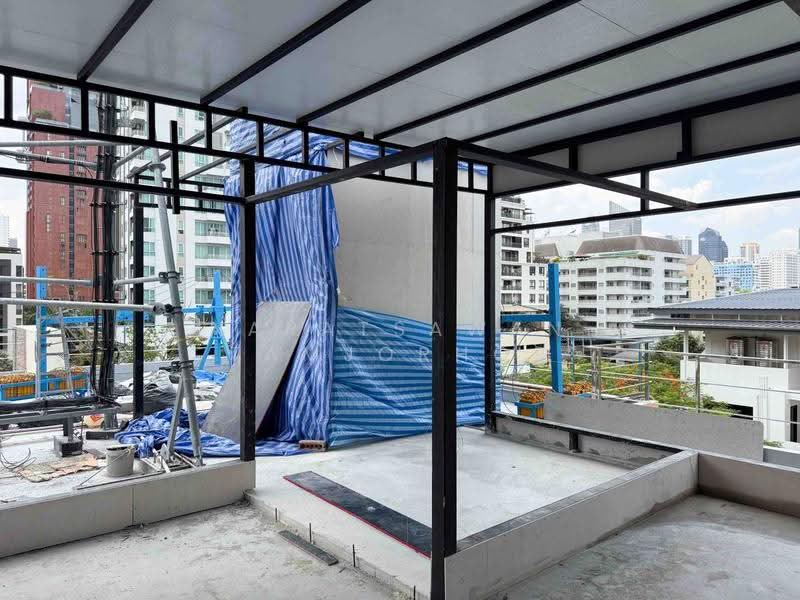 Shine@33 (formerly Triple Oaks), Bangkok, Khlong Tan Nua, Watthana, Bangkok, Studio, 300 sqm, Apartment For Rent, by Napatsawan Tamjorhor, 500582864 - DDproperty.com