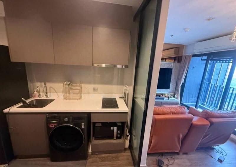 Life Ladprao Valley, Bangkok, Phaholyothin Road, Jom Phon, Chatuchak, Bangkok, 1 Bedroom, 35 sqm, Condo For Rent, by Getsarin Aron, 500582888 - DDproperty.com