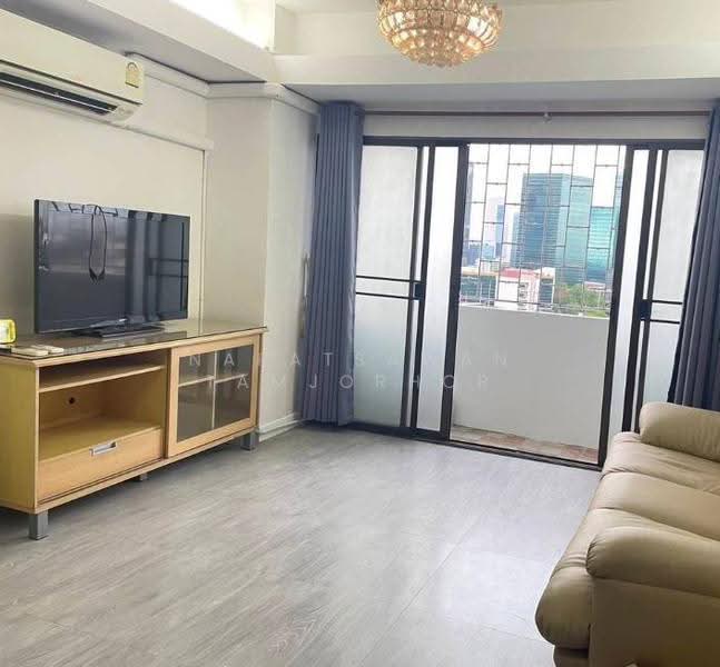 Central Ratchayothin Park, Bangkok, Phaholyothin, Chan Kasem, Chatuchak, Bangkok, 2 Bedrooms, 65 sqm, Condo For Sale, by Napatsawan Tamjorhor, 500582921 - DDproperty.com