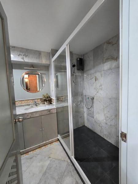 Sithakarn Condominium, Bangkok, 19 22 Chit Lom Alley, Lumphini, Pathum Wan, Bangkok, 2 Bedrooms, 245 sqm, Condo For Rent, by Vichai Annavakulthorn, 500582981 - DDproperty.com
