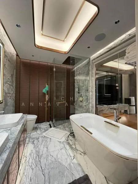 The Esse at Singha Complex, Bangkok, 1788 New Petchaburi Rd, Khlongtoei Nua, Watthana, Bangkok, 3 Bedrooms, 245 sqm, Condo For Rent, by Vichai Annavakulthorn, 500582990 - DDproperty.com