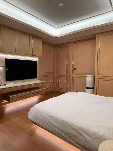 The Esse at Singha Complex, Bangkok, 1788 New Petchaburi Rd, Khlongtoei Nua, Watthana, Bangkok, 3 Bedrooms, 245 sqm, Condo For Rent, by Vichai Annavakulthorn, 500582990 - DDproperty.com