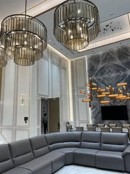 The Esse at Singha Complex, Bangkok, 1788 New Petchaburi Rd, Khlongtoei Nua, Watthana, Bangkok, 3 Bedrooms, 245 sqm, Condo For Rent, by Vichai Annavakulthorn, 500582990 - DDproperty.com