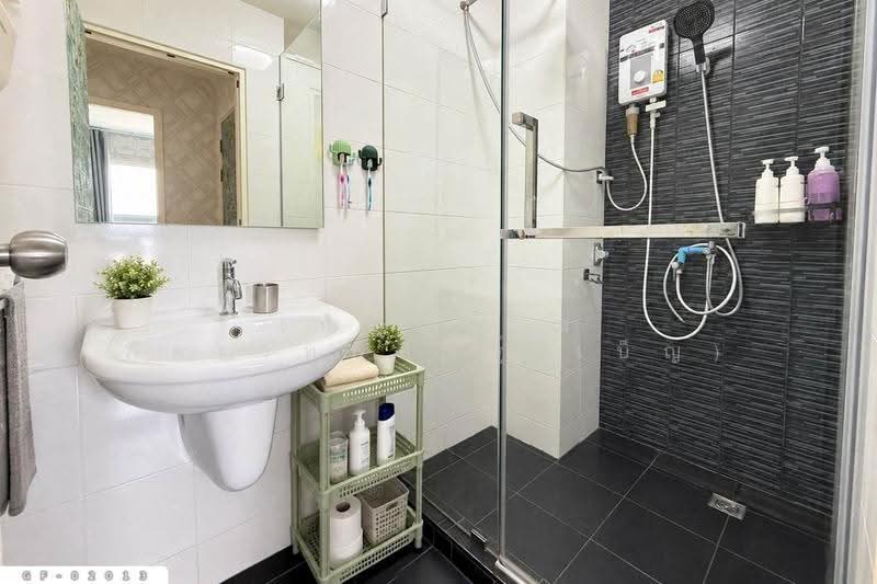 The Trust Condo Ngamwongwan, nonthaburi, 74 Ngamwongwan Road, Bang Khen, Muang Nonthaburi, Nonthaburi, 1 Bedroom, 30 sqm, Condo For Sale, by Benchawarin Pakkawetppisit, 500583007 - DDproperty.com
