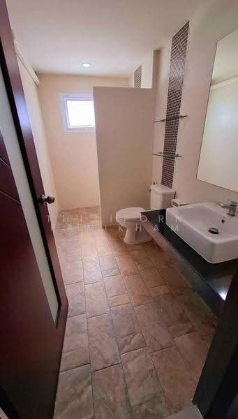 2-BR Townhouse, chon-buri, Na Kloe, Bang Lamung (Pattaya), Chon Buri (Pattaya), 2 Bedrooms, 141 sqm, Townhouse For Sale, by Thitiporn Pawikham, 500583137 - DDproperty.com