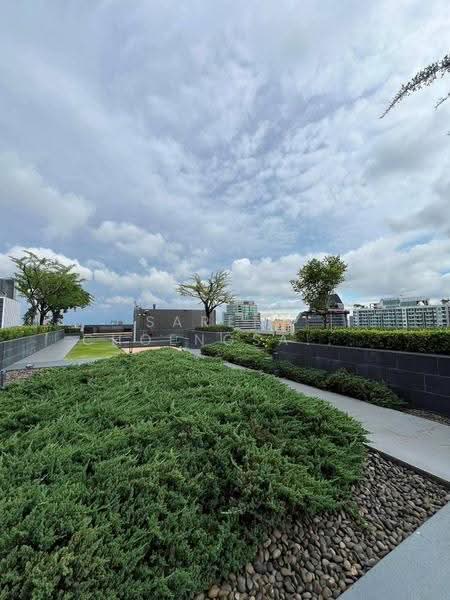 Life Asoke, Bangkok, Asoke-Dindang Road, Bang Kapi, Huai Khwang, Bangkok, 1 Bedroom, 30 sqm, Condo For Rent, by Sarena Choengsamor, 500583180 - DDproperty.com
