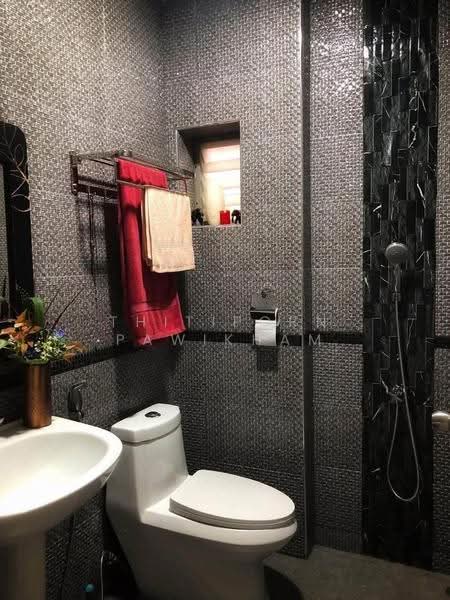 4-BR House, Surat Thani, Bang Kung, Muang Surat Thani, Surat Thani, 4 Bedrooms, 325 sqm, Single Detached House For Sale, by Thitiporn Pawikham, 500583185 - DDproperty.com