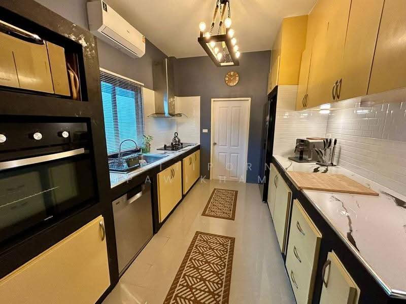 3-BR House, chon-buri, Poong, Bang Lamung (Pattaya), Chon Buri (Pattaya), 3 Bedrooms, 130 sqm, Single Detached House For Sale, by Thitiporn Pawikham, 500583198 - DDproperty.com