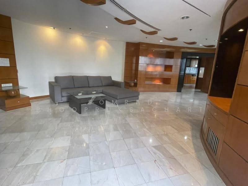 Moon Tower, Bangkok, Soi Sukhumvit 59, Khlong Tan Nua, Watthana, Bangkok, 3 Bedrooms, 311 sqm, Condo For Sale, by Somrad Phoopruksachart, 500583199 - DDproperty.com