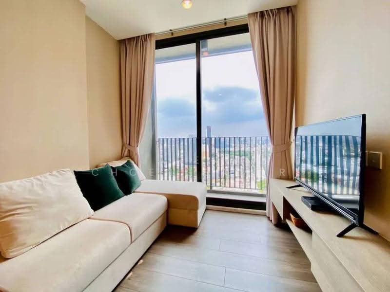 Whizdom Essence, Bangkok, 5 Piyabutr 1 Alley, Bang Chak, Phra Khanong, Bangkok, 1 Bedroom, 34 sqm, Condo For Rent, by Sarena Choengsamor, 500583213 - DDproperty.com