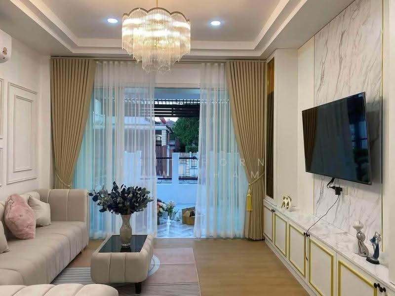 4-BR House, chon-buri, Nong Pru, Bang Lamung (Pattaya), Chon Buri (Pattaya), 4 Bedrooms, 325 sqm, Single Detached House For Sale, by Thitiporn Pawikham, 500583221 - DDproperty.com