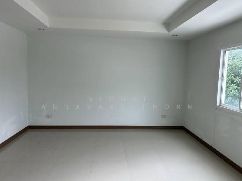 4-BR Townhouse, Bangkok, Phlapphla, Wang Thonglang, Bangkok, 4 Bedrooms, 360 sqm, Townhouse For Rent, by Vichai Annavakulthorn, 500583239 - DDproperty.com