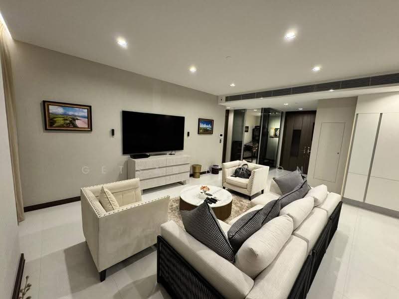 Q1 Sukhumvit, bangkok, 1 Sukhumvit Road, Khlong Toei, Bangkok, 3 Bedrooms, 241 sqm, Condo For Sale, by Getsarin Aron, 500583242 - DDproperty.com