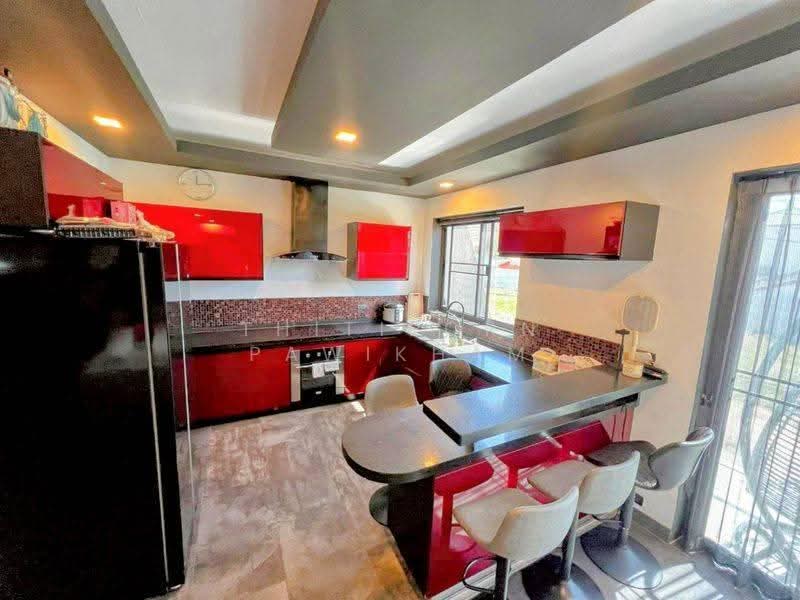 undefined, Chon Buri (Pattaya), Nong Pru, Bang Lamung (Pattaya), Chon Buri (Pattaya), 5 Bedrooms, 300 sqm, Villa For Sale, by Thitiporn Pawikham, 500583250 - DDproperty.com