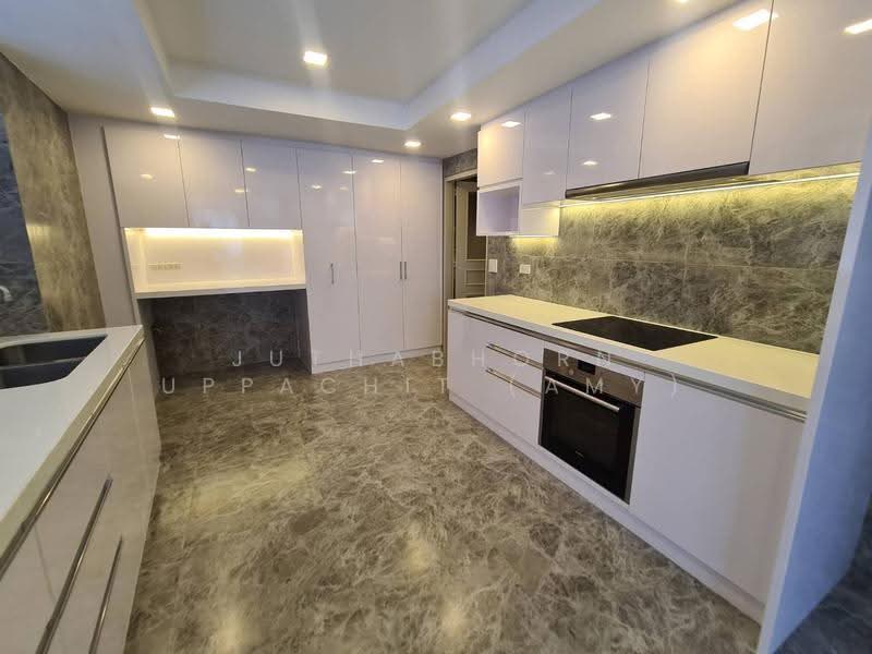 President Park Sukhumvit 24, bangkok, 99 Sukhumvit 24 Alley, Khlongtoei Nua, Watthana, Bangkok, 3 Bedrooms, 260 sqm, Condo For Rent, by Juthabhorn Uppachit (Amy), 500583259 - DDproperty.com