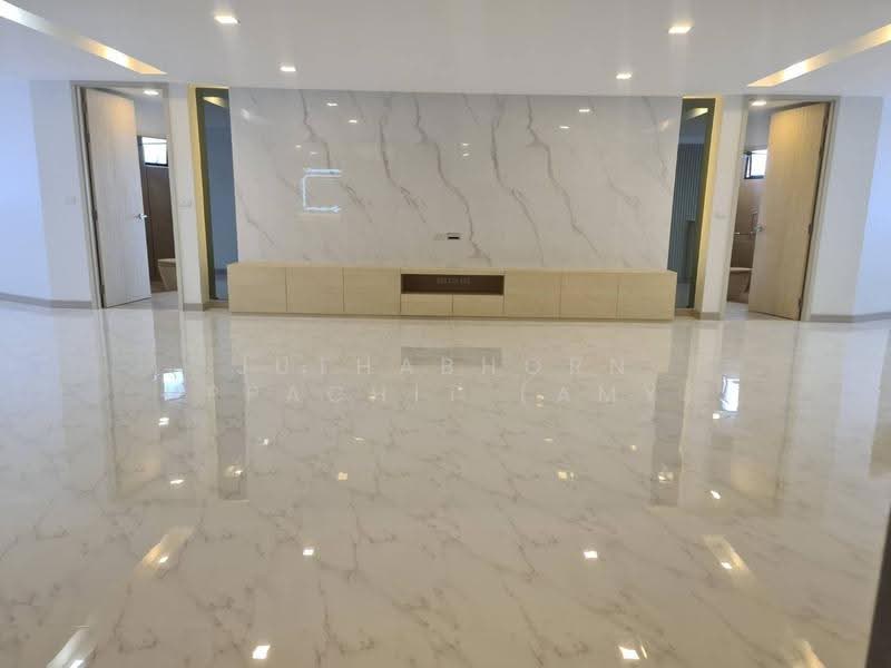 President Park Sukhumvit 24, bangkok, 99 Sukhumvit 24 Alley, Khlongtoei Nua, Watthana, Bangkok, 3 Bedrooms, 260 sqm, Condo For Rent, by Juthabhorn Uppachit (Amy), 500583259 - DDproperty.com