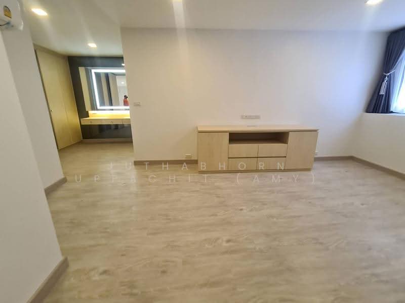 President Park Sukhumvit 24, bangkok, 99 Sukhumvit 24 Alley, Khlongtoei Nua, Watthana, Bangkok, 3 Bedrooms, 260 sqm, Condo For Rent, by Juthabhorn Uppachit (Amy), 500583259 - DDproperty.com