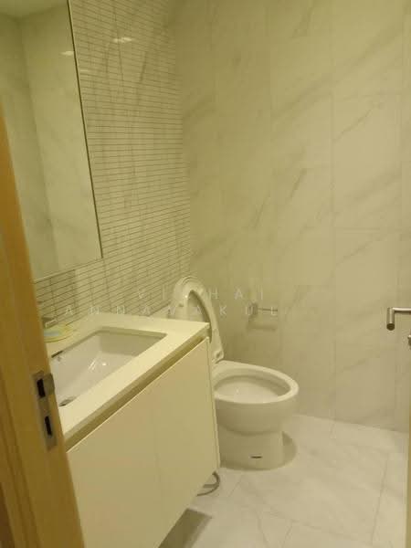 Hyde Sukhumvit 11, Bangkok, 11 Soi Sukhumvit 11, Khlongtoei Nua, Watthana, Bangkok, 2 Bedrooms, 63 sqm, Condo For Rent, by Vichai Annavakulthorn, 500583336 - DDproperty.com