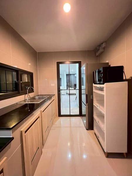 Saransiri Ramkhamhaeng, Bangkok, Khlong Song Ton Nun, Lat Krabang, Bangkok, 3 Bedrooms, 184 sqm, Single Detached House For Rent, by Khun Eve, 500583347 - DDproperty.com