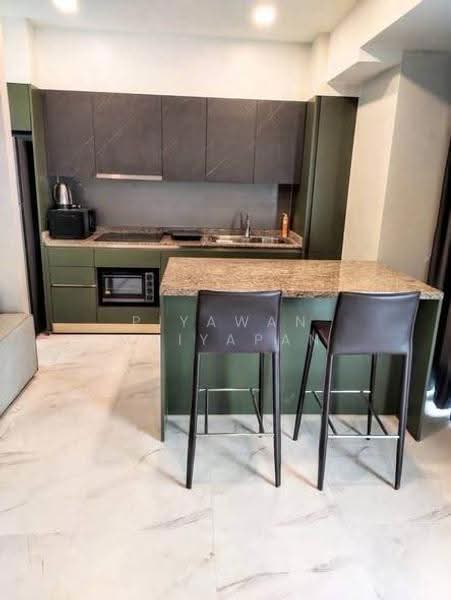 Sun Palace Condominium, Bangkok, 36 Phetchaburi Rd, Bang Kapi, Huai Khwang, Bangkok, 3 Bedrooms, 170 sqm, Condo For Rent, by Piyawan Maiyapan, 500583352 - DDproperty.com