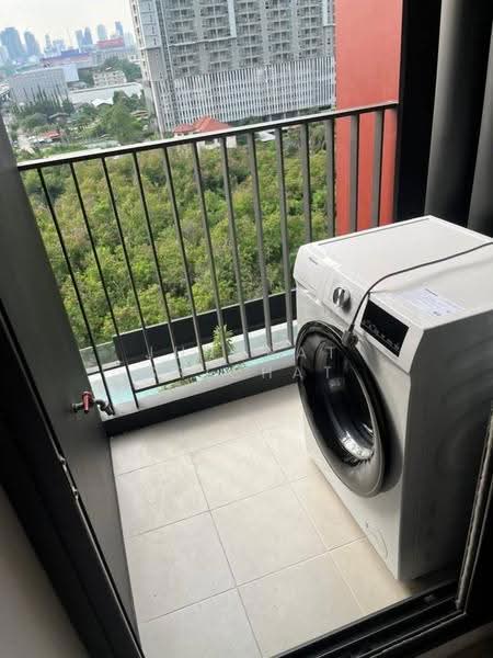 Life Asoke Hype, Bangkok, 339 Chaturathit Rd, Makkasan, Ratchathewi, Bangkok, Studio, 26 sqm, Condo For Rent, by Jurarat Srichat, 500583455 - DDproperty.com