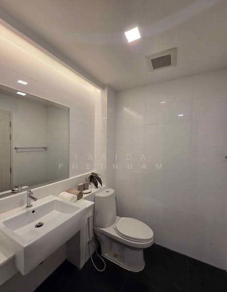 D65 Condominium, Bangkok, 396 Soi Sukhumvit 65 Sukhumvit Road, Phra Kanong Nua, Watthana, Bangkok, 1 Bedroom, 35 sqm, Condo For Sale, by Farida Phetnuam, 500583492 - DDproperty.com