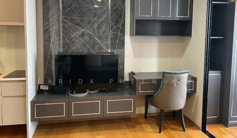 Noble Revo Silom, Bangkok, 88 Soi Surasak Surasak Road, Silom, Bang Rak, Bangkok, 1 Bedroom, 34 sqm, Condo For Rent, by Farida Phetnuam, 500583512 - DDproperty.com