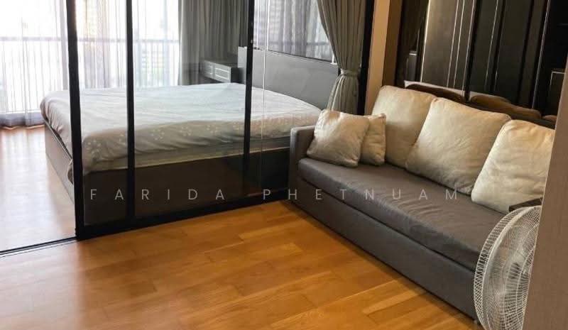 Noble Revo Silom, Bangkok, 88 Soi Surasak Surasak Road, Silom, Bang Rak, Bangkok, 1 Bedroom, 34 sqm, Condo For Rent, by Farida Phetnuam, 500583512 - DDproperty.com
