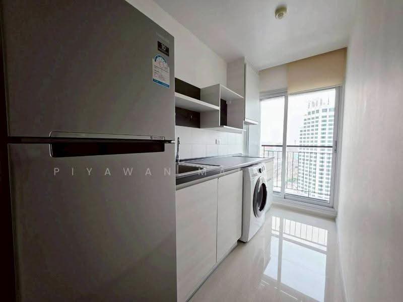 Life Ratchadapisek, bangkok, 279 Ratchadapisaek Road, Huai Khwang, Bangkok, 1 Bedroom, 39 sqm, Condo For Sale, by Piyawan Maiyapan, 500583517 - DDproperty.com
