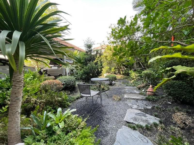 บ้านเดี่ยว ซอยทองหล่อ 25, bangkok, Khlong Tan Nua, Watthana, Bangkok, 5 Bedrooms, 420 sqm, Single Detached House For Rent, by Jutarat Jitmun, 500583529 - DDproperty.com