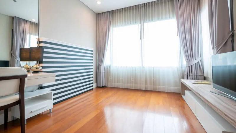Bright Sukhumvit 24 : ไบร์ท สุขุมวิท 24, กรุงเทพ, ถนนสุขุมวิท 24, คลองตัน, คลองเตย, กรุงเทพ, 189 ตร.ม., คอนโด ให้เช่า, โดย Farida Phetnuam, 500583566 - DDproperty.com