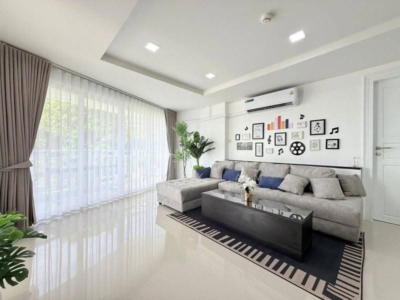 Royal Hill Resort, chon-buri, 154 Thappraya Rd, Nong Pru, Bang Lamung (Pattaya), Chon Buri (Pattaya), 3 Bedrooms, 146 sqm, Condo For Sale, by Thitiporn Pawikham, 500583627 - DDproperty.com