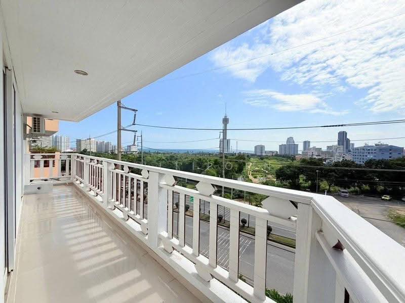 Royal Hill Resort : รอยัล ฮิลล์ รีสอร์ท, ชลบุรี, 154 ถ.ทัพพระยา, หนองปรือ, บางละมุง, ชลบุรี, 146 ตร.ม., คอนโด ขาย, โดย Thitiporn Pawikham, 500583627 - DDproperty.com